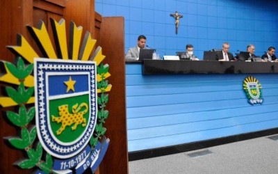 Ordem do Dia: Deputados aprovam CNH Social em primeira votação.