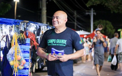 Após muita luta do vereador Ronilço Guerreiro, feiras da Capital voltam a contar com banheiros químicos.