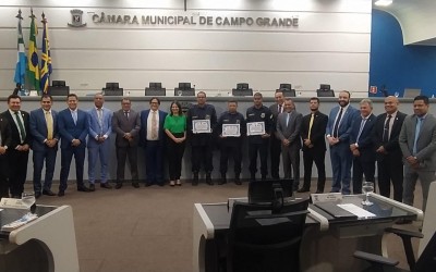 Tabosa reconhece e homenageia personalidades de Campo Grande.