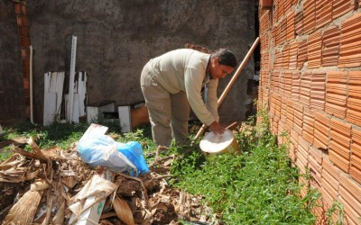 Prefeitura intensifica fiscalizações em terrenos baldios.