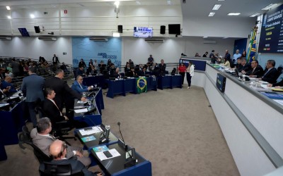 Nove projetos estão pautados para a sessão desta quinta-feira.