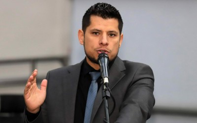 Justiça Eleitoral mantém inelegibilidade de Tiago Vargas.