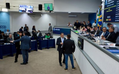 Vereadores aprovam sete projetos na sessão desta terça-feira.