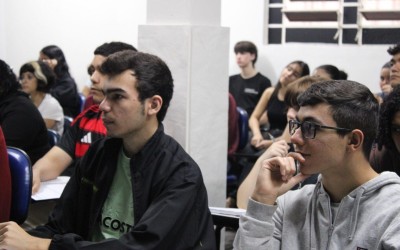 Sejuv abre 250 vagas para aulão de redação do Enem.