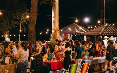 Praças da capital abrigam feiras, shows e adoção de pets.