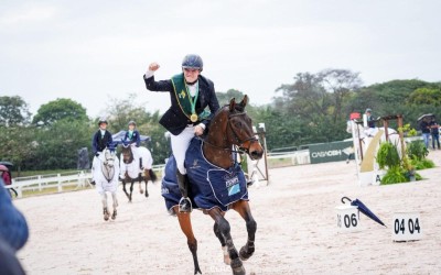 Atleta de Campo Grande conquista título inédito no hipismo.