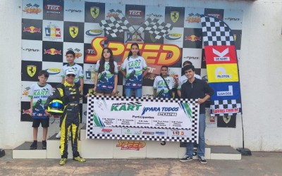 Aulas de kart unem esporte e educação no trânsito.