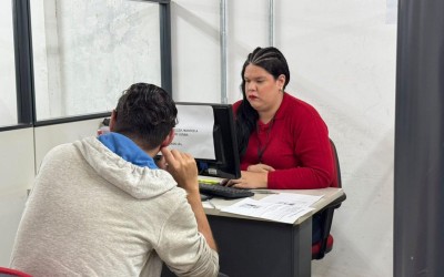 Funsat inicia semana com 890 vagas de emprego.