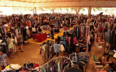 Parque Jacques da Luz recebe feira de brechós neste sábado.