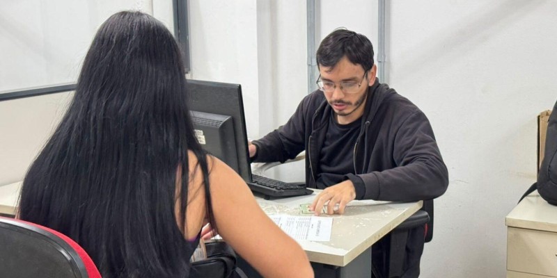 Funsat oferta 677 vagas e realiza Emprega CG à tarde.