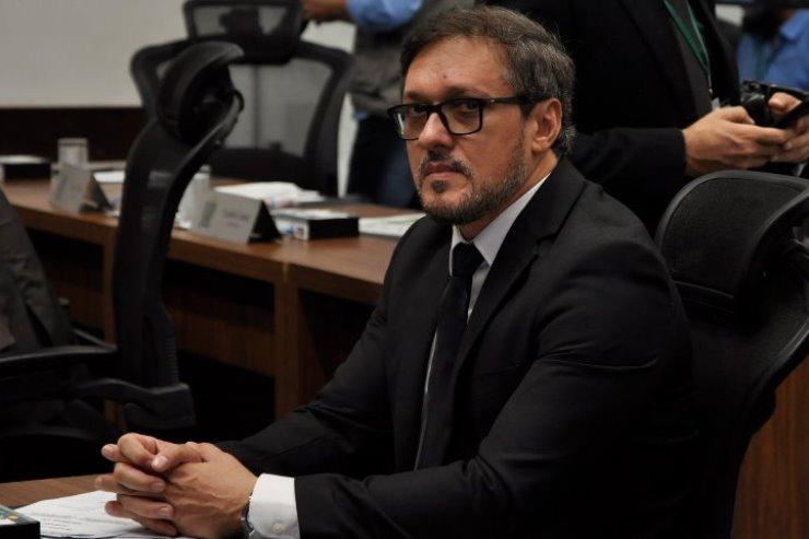 Anticoncepcional de longa duração.