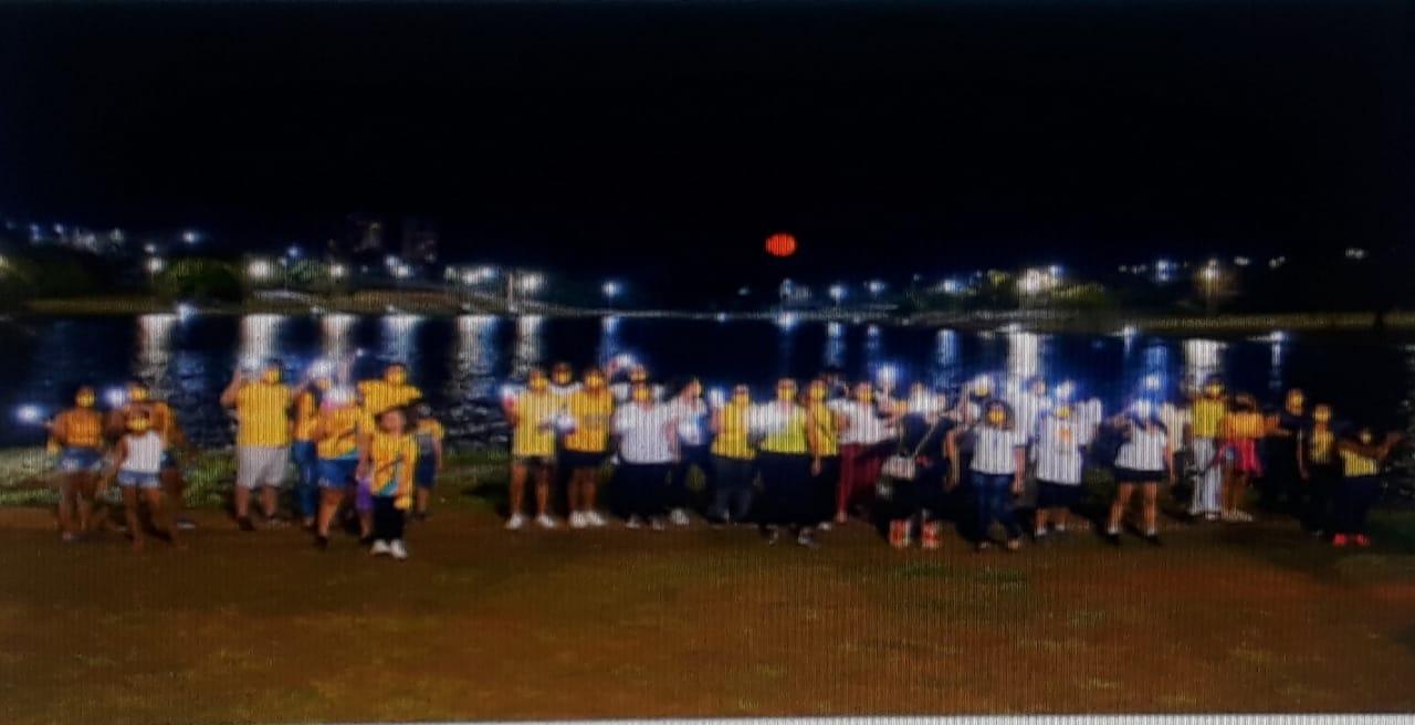 Cassems realiza ‘caminhada iluminada’ no Parque das Nações para abordar o cuidado com a saúde mental de maneira lúdica