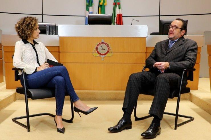 Desembargador fala sobre conciliação no programa Mérito da Questão.
