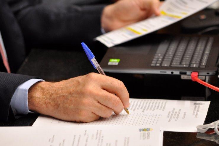 Ordem do Dia: Aprovada carteira digital aos beneficiários do transporte rodoviário.