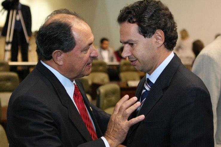 Zé Teixeira intercede por melhorias no bairro Maria Aparecida Pedrossian.