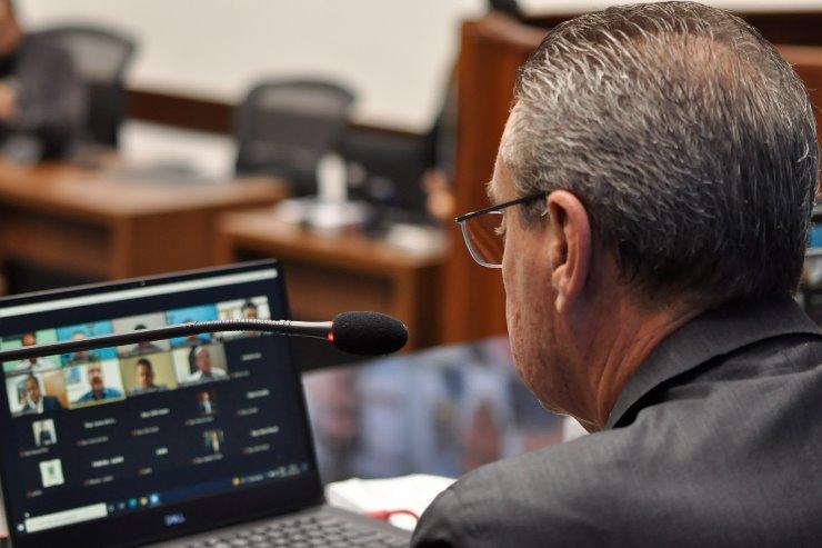 Deputados devem apreciar sete propostas na sessão ordinária desta quarta-feira.