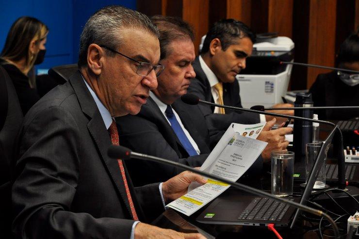 Mesa Diretora da ALEMS oficializa homenagem a Ary Rigo.