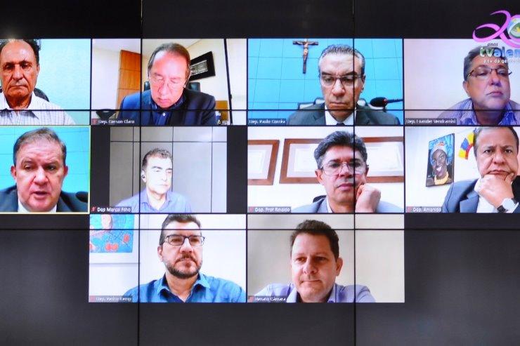 Ordem do Dia: Proibição de empréstimos a aposentados por telefone é aprovado em 2ª.