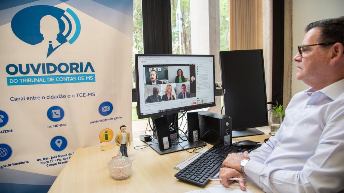 Ouvidoria do TCE-MS participa de webinário comemorativo