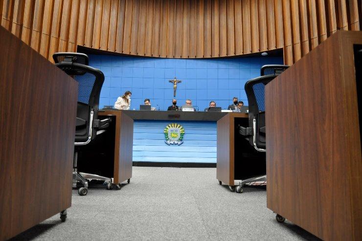 Projeto que homenageia Ary Rigo e outras oito propostas devem ser votados hoje.