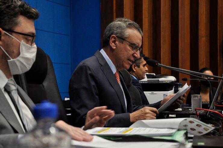 Sete projetos estão pautados para a Ordem do Dia desta terça-feira.