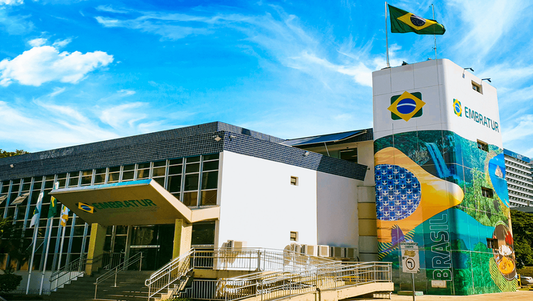 Comemoração  Embratur completa 55 anos e reforça promoção do Brasil no exterior