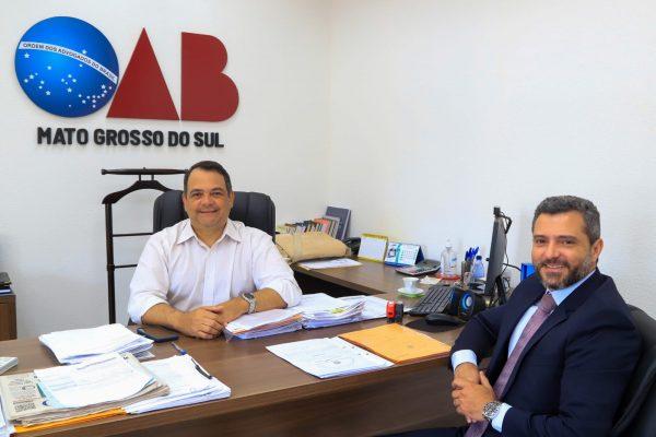 Diretor-Tesoureiro Marco Rocha recebe Fábio Nogueira para tratar da transição.