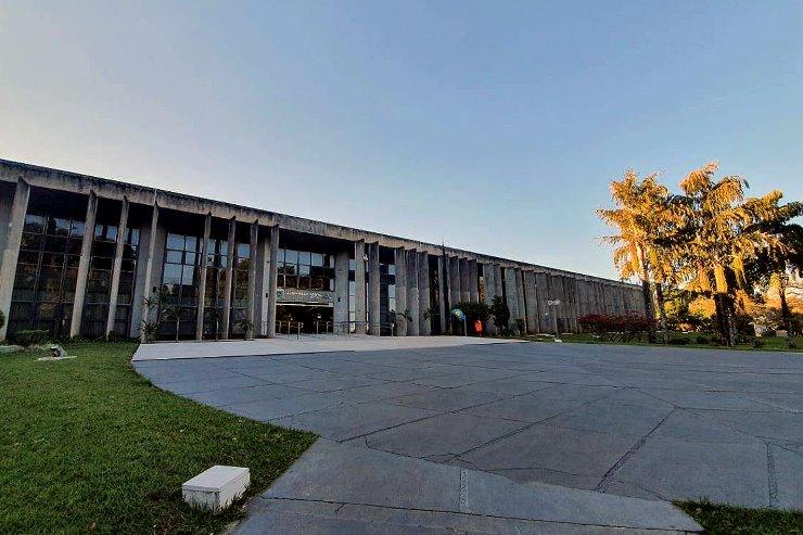 Executivo encaminha três propostas relativas à Polícia Civil e outras categorias. 