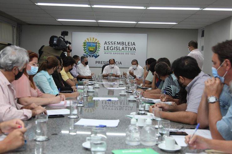 ALEMS e Executivo debatem emendas que podem destinar R$ 36 mi à Saúde de MS.