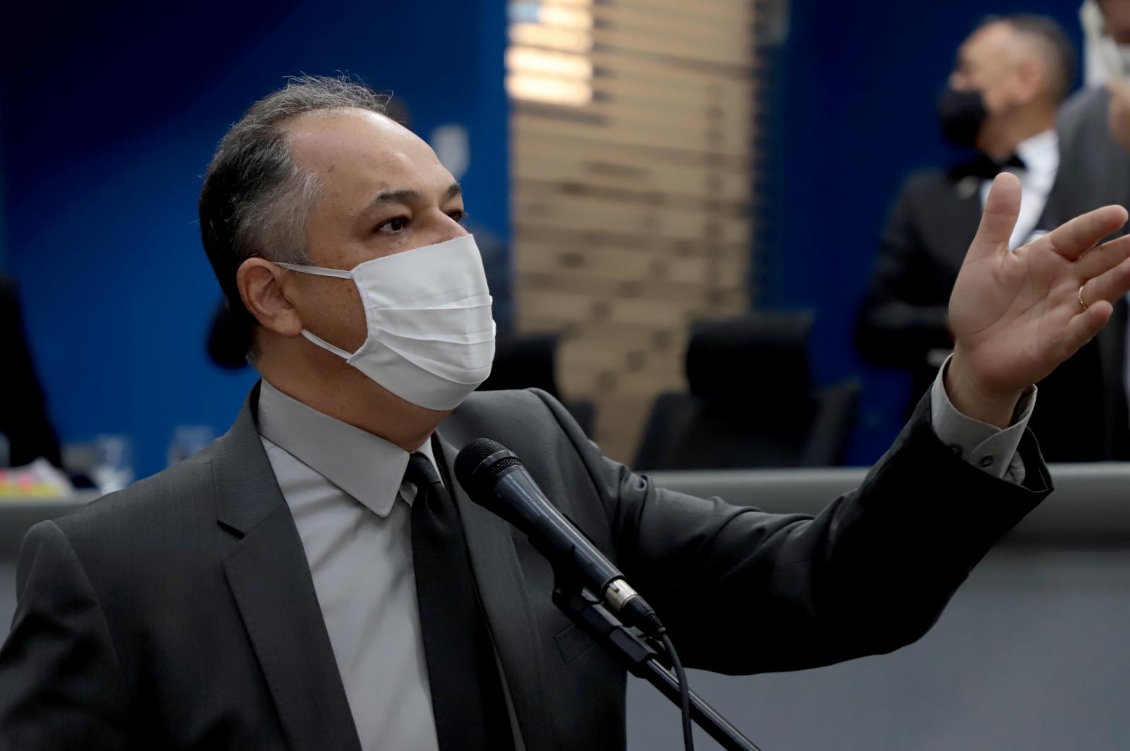 Vereador Prof. André Luis luta para que se mantenham proibidos fogos de artifício com estampido na Capital.