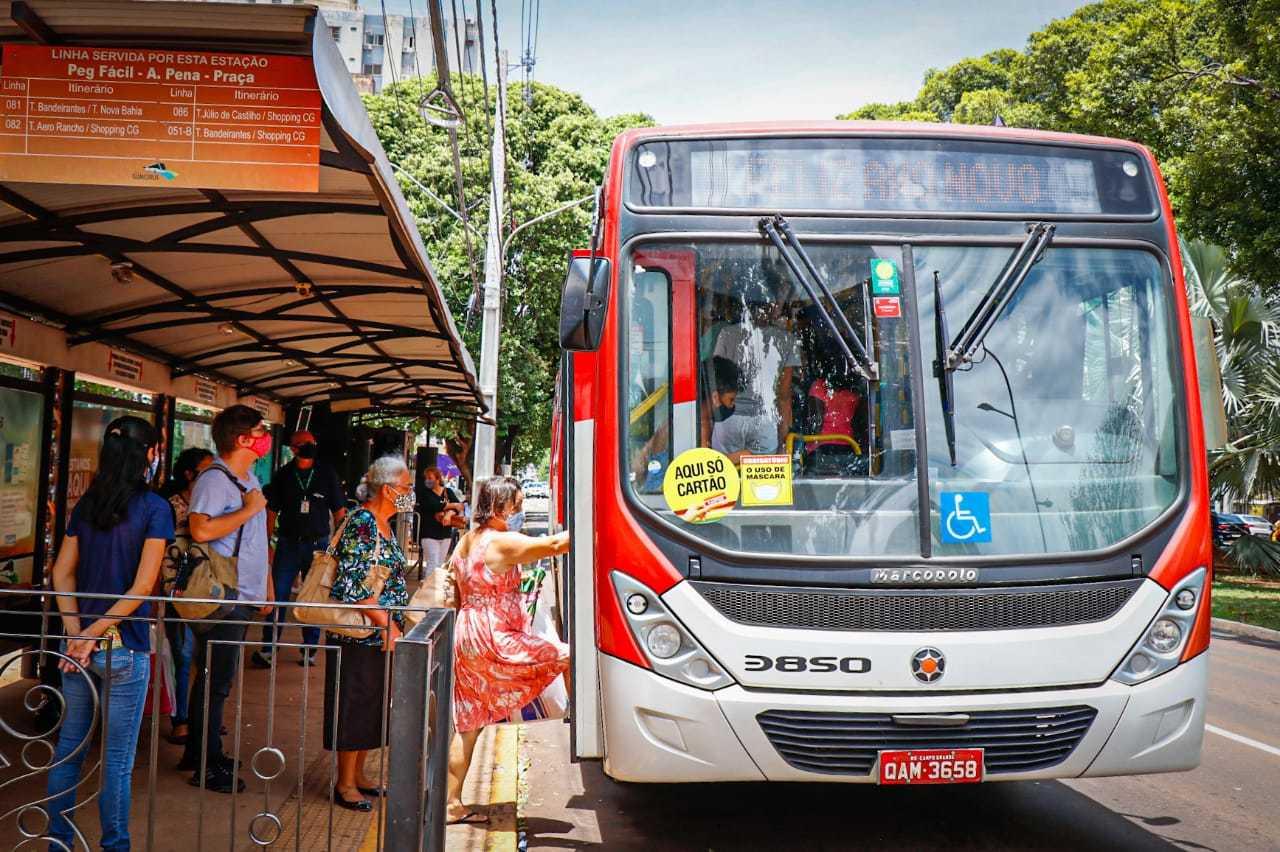 Consórcio insiste em reajustar passagem em 21% mesmo após ouvir não da prefeitura
