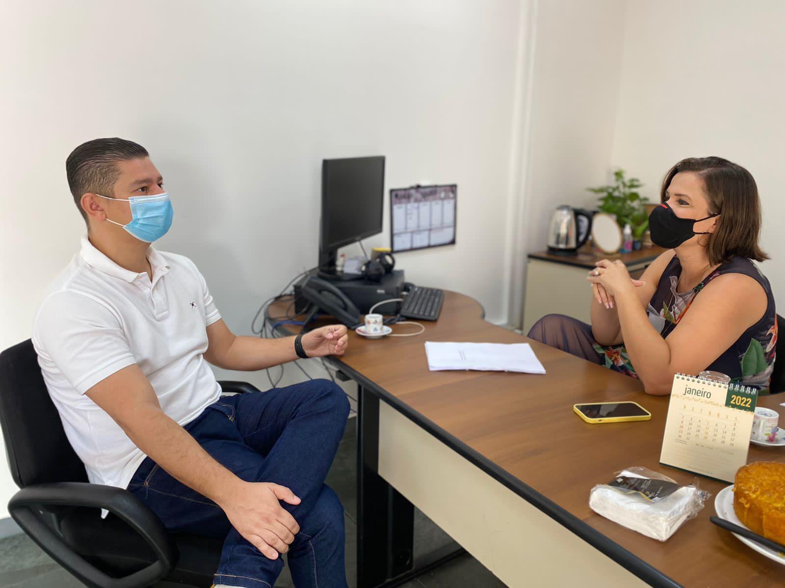 Vereador Otávio Trad visita SEJUV e inicia debate sobre plano municipal da juventude.