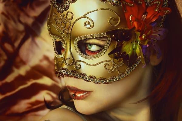 Confira o que abre e o que fecha nesta terça-feira de Carnaval