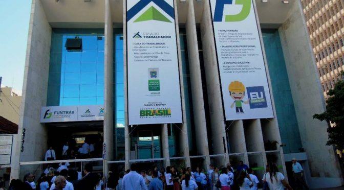 Funtrab anuncia mais de 2 mil vagas no estado nesta semana; trabalhadores podem consultar agendamento por aplicativo