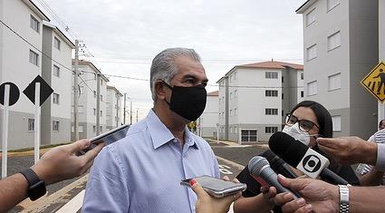 #TBT 7/4/2021 – Entregamos com a presença do prefeito Marquinhos Trad, as chaves dos 192 apartamentos do  Condomínio Residencial Jornalista Armando Tibana, construído em Campo Grande.