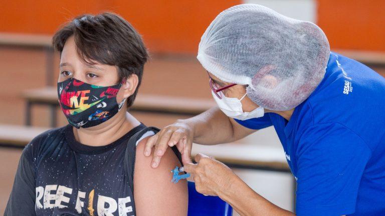VACINAÇÃO EM ESCOLAS DA REME É RETOMADA PELA SESAU.