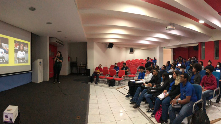 JOVENS DE FORTALEZA SE DESTACAM NO PROGRAMA LIDERANÇA JOVEM VOLTADO À INCLUSÃO DE PCD E PNE NA CAPITAL.