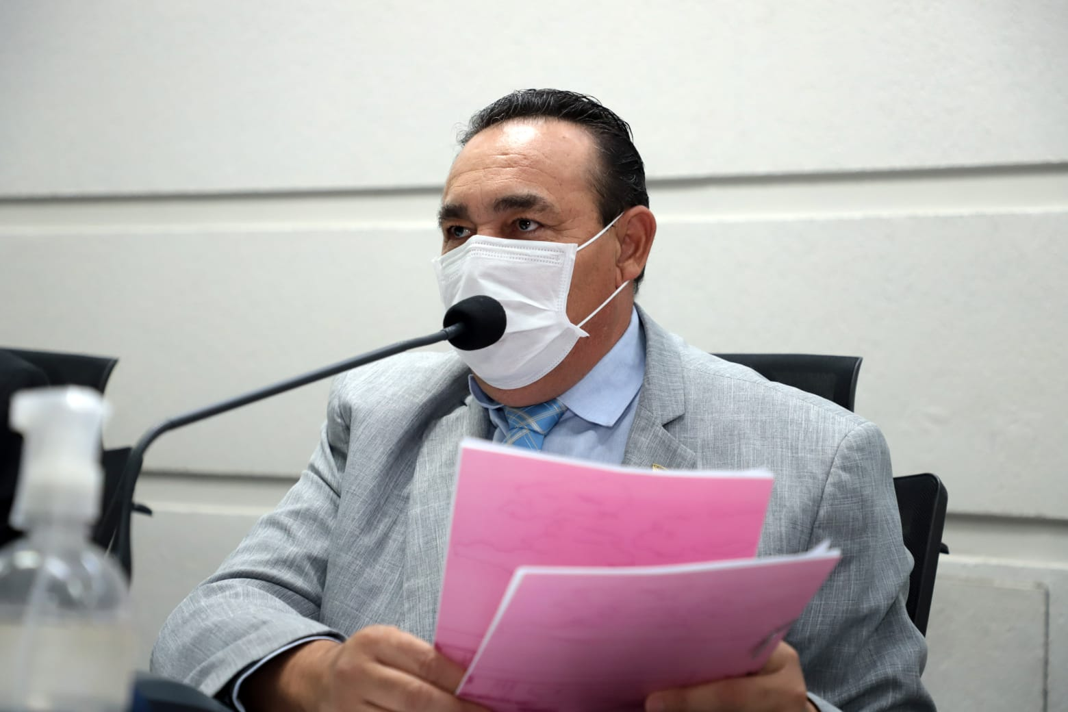 Carlão enaltece produtividade, atendimento às reivindicações com aprovação de 10 projetos de lei, derrubada de um veto e manutenção de outro.