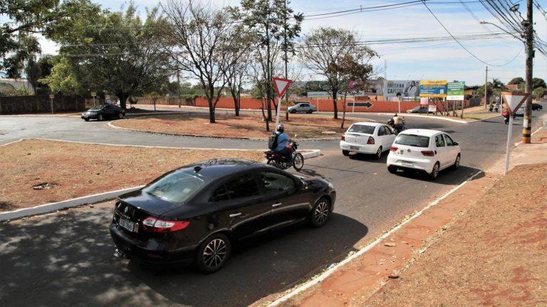 PREFEITURA LICITA REORDENAMENTO VIÁRIO PARA ELIMINAR CONGESTIONAMENTO NA TRÊS BARRAS.