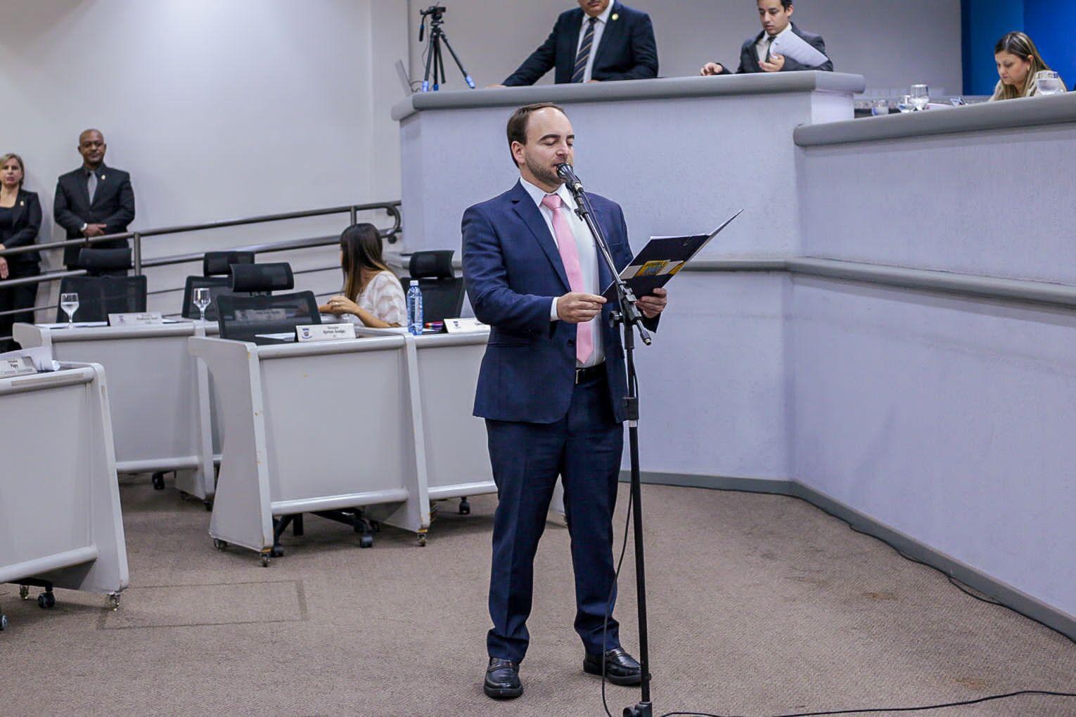 Na luta pela proteção Infantil, João César Mattogrosso é coautor da lei que institui o Programa Infância sem Pornografia.