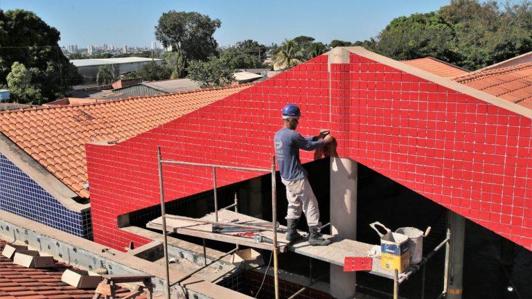 PREFEITURA LANÇA LICITAÇÃO PARA CONCLUIR OBRAS DA EMEI SÃO CONRADO E PLANEJA TERMINAR OUTRAS 6 ESCOLAS.