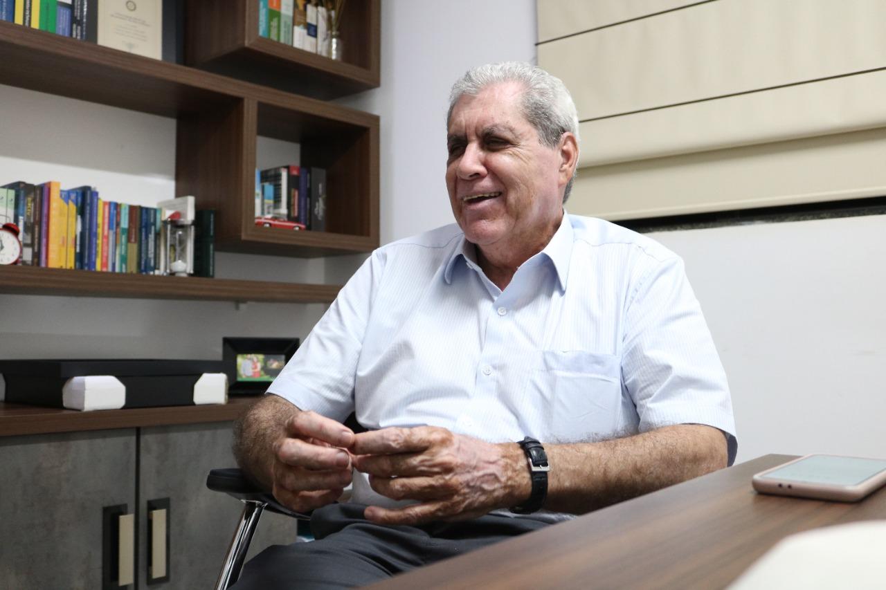 André Puccinelli tem 25% contra 20% de Marquinhos Trad; Eduardo Riedel empate em 3º com Rose Modeso, diz Ipec.