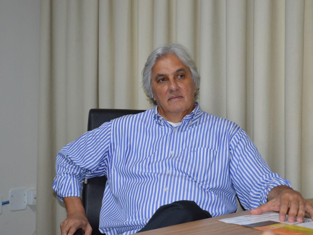 Após derrota no TRF3, Delcídio apela a outro TRF e obtém liminar para recuperar direitos políticos.