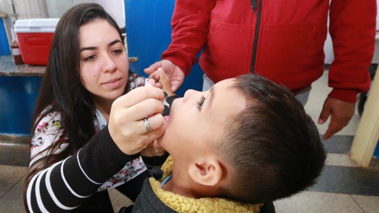 PREFEITURA ABRE TRÊS UNIDADES PARA VACINAÇÃO NESTE SÁBADO.
