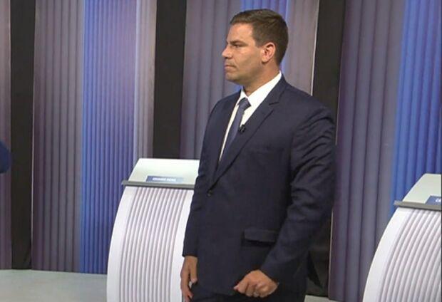 Em estreia em debate,  Capitão Contar foca em ataques e mostra desconhecimento de Mato Grosso Do Sul