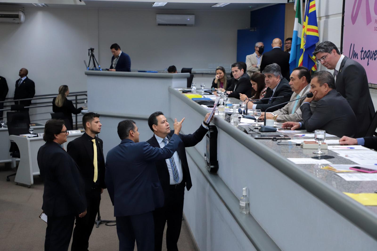 Vereadores aprovam projeto que declara de utilidade pública o Instituto Legendários.