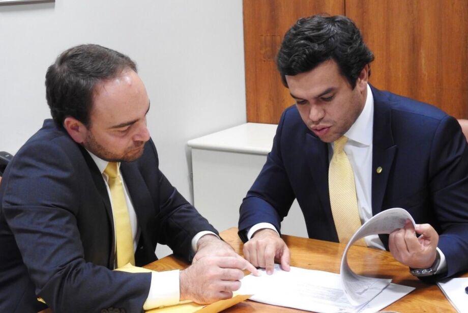 Quatro deputados são cotados e critério político pode definir secretariado de Eduardo  Riedel.