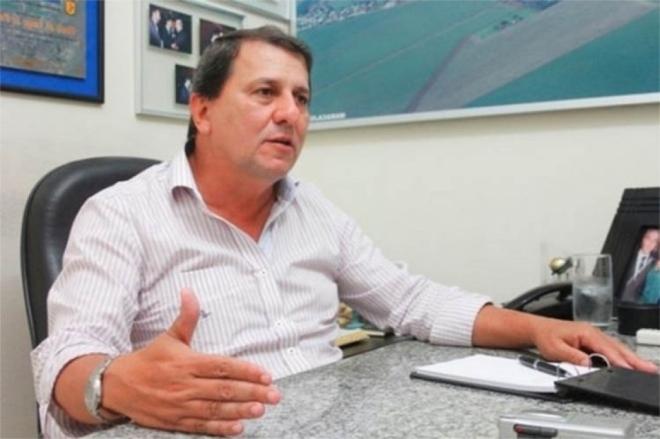  Eduardo Riedel nomeia Sérgio de Paula, principal articulador de Reinaldo, para escritório em Brasília.