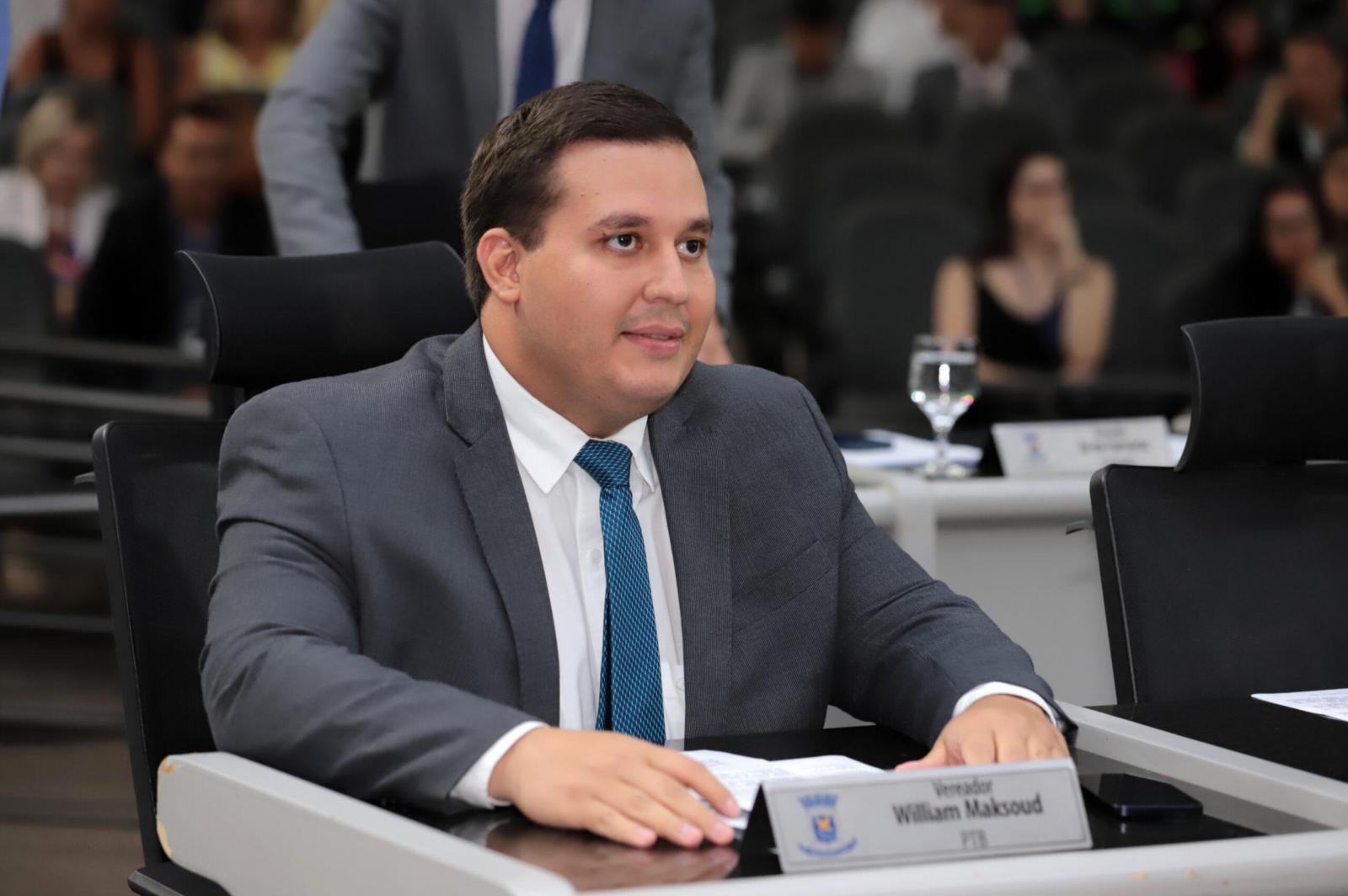 William Maksoud comenta sobre ampliação de horários em unidades de saúde para testagem de COVID-19.