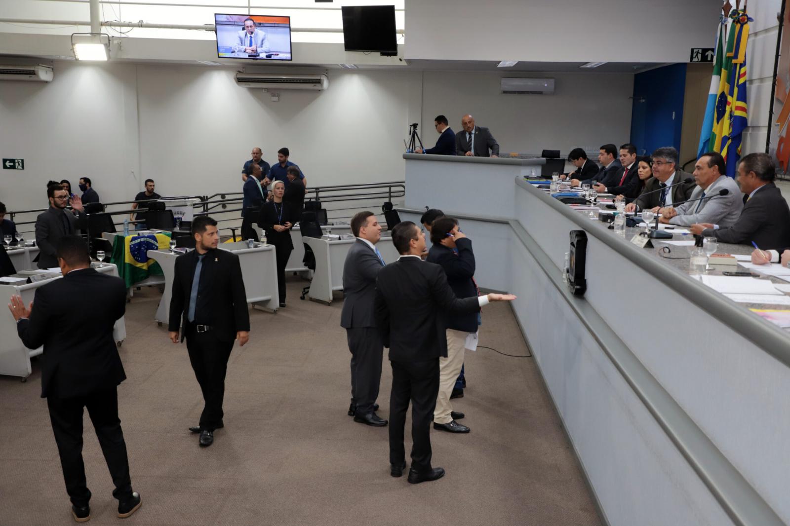 Em urgência, Câmara autoriza prefeita Adriane Lopes  a suplementação de R$ 123 milhões.